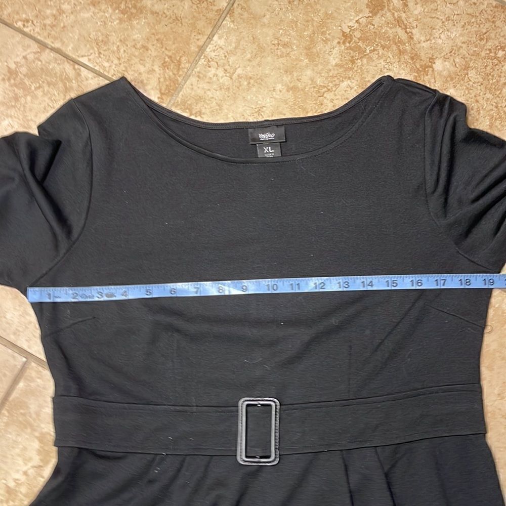 Black dress  - Picture 6 of 6